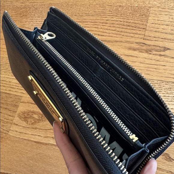 Marc by Marc Jacobs black leather wallet - Picture 7 of 15